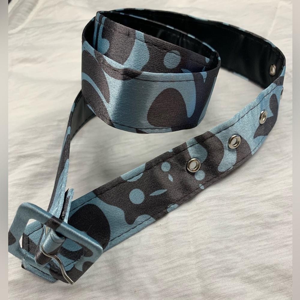 FREE with 15$ Purchase - Blue and Grey Patterned Satin Belt
